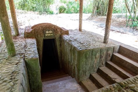 tu chi tunnels vietnam